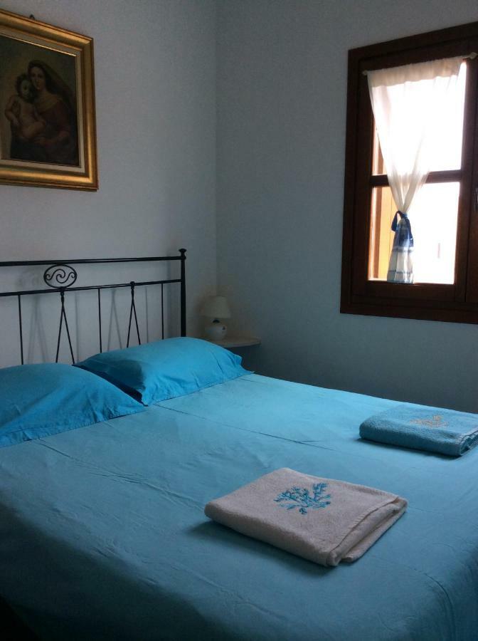 Tiffany Palau Bed & Breakfast Exterior foto